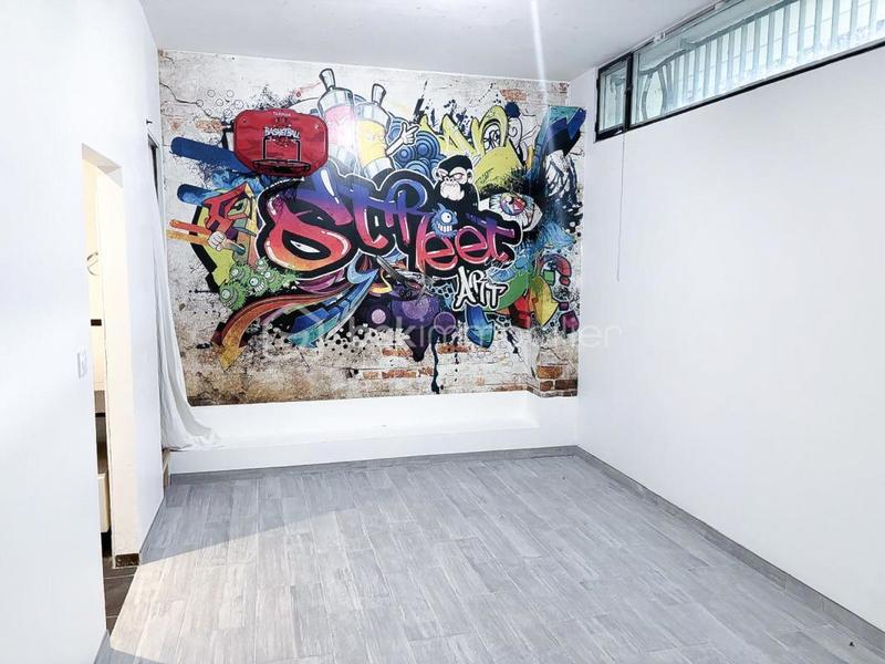 Loft - 83 m² - 3 pièces