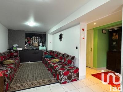 Maison - 203 m² - 10 pièces