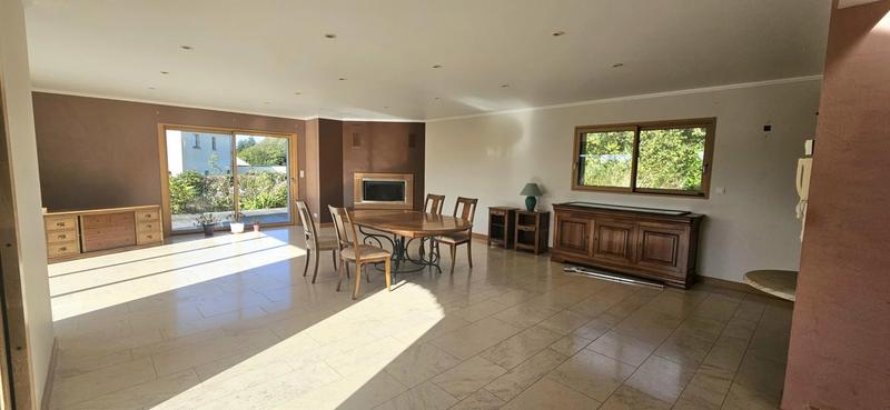 Villa - 170 m² - 6 pièces