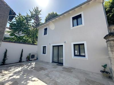 Maison - 96 m² - 4 pièces
