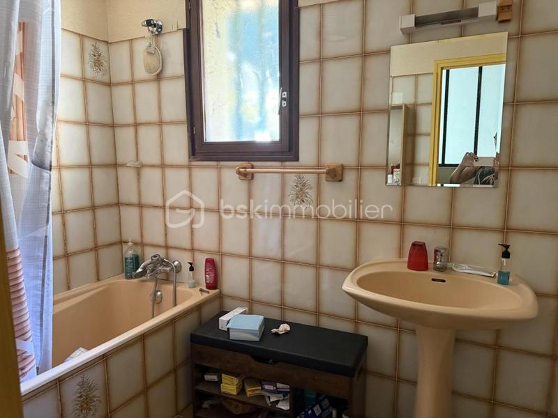 Maison traditionnelle - 93 m² - 3 pièces