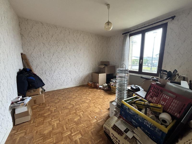 Maison - 99 m² - 5 pièces