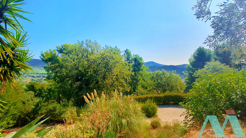 Maison - 198 m² - 7 pièces