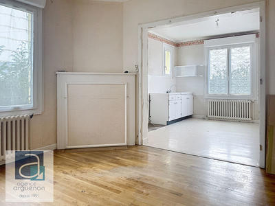 Maison - 86 m² - 4 pièces