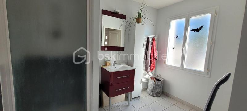 Maison - 80 m² - 4 pièces