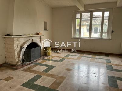 Maison - 303 m² - 7 pièces