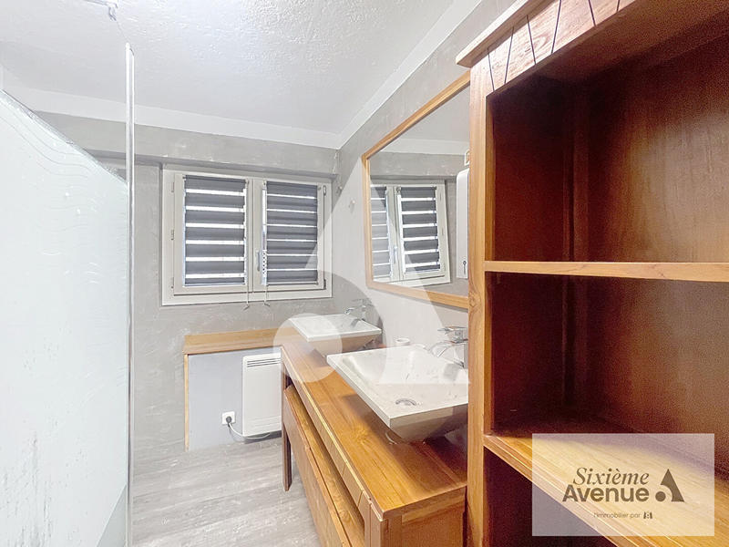 Appartement - 65 m² - 3 pièces