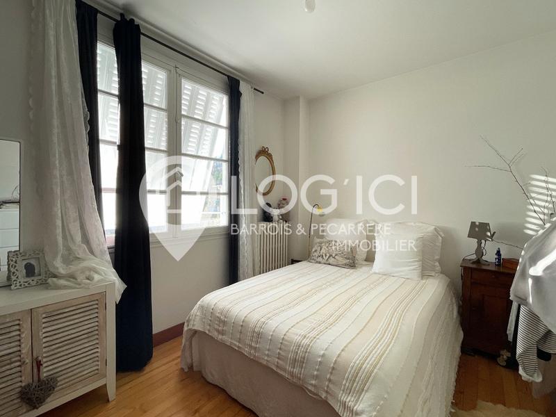 Maison - 338 m² - 13 pièces