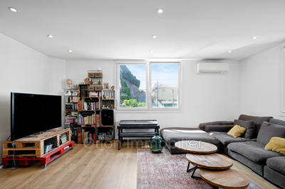 Appartement - 103 m² - 4 pièces