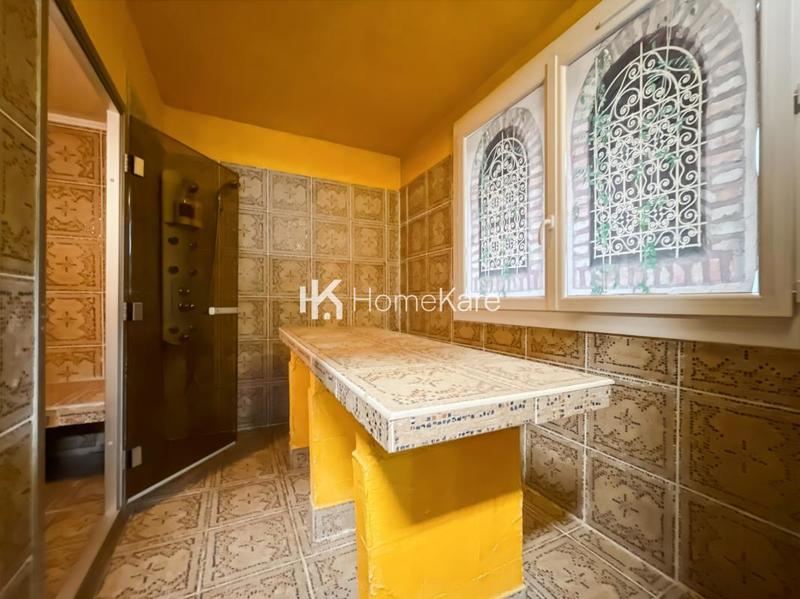 Maison traditionnelle - 180 m² - 6 pièces