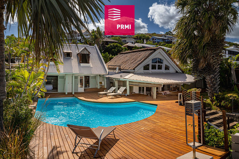 Maison - 210 m² - 7 pièces