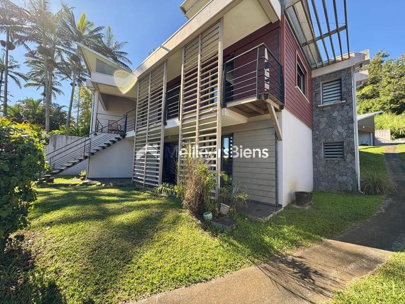 Maison d'architecte - 230 m² - 9 pièces