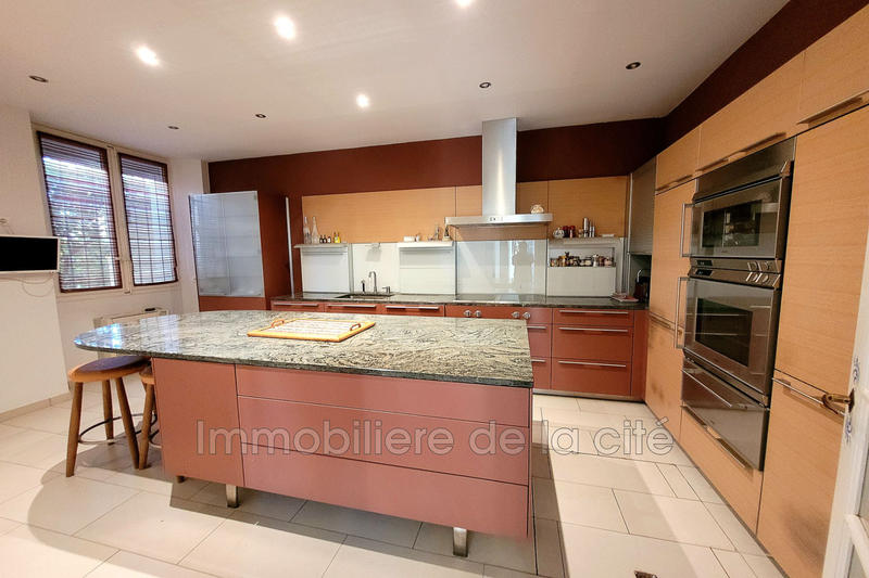 Maison de maîtres - 232 m² - 8 pièces