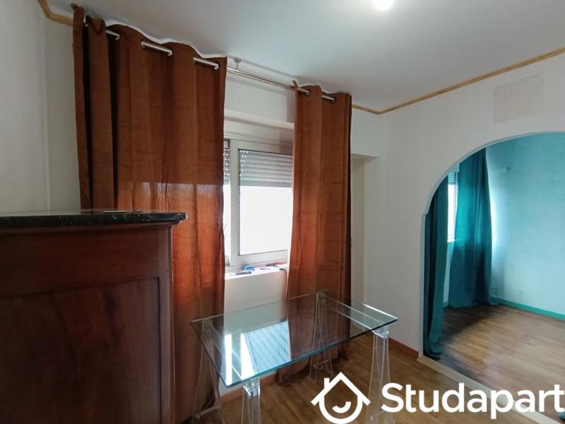 Chambre - 17 m² - 1 pièce