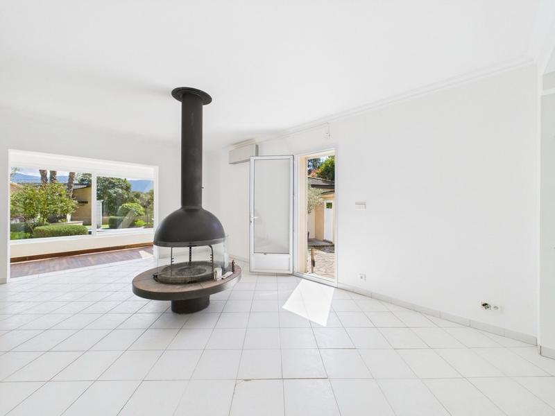 Maison - 185 m² - 5 pièces