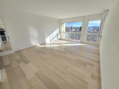 Appartement - 103 m² - 4 pièces