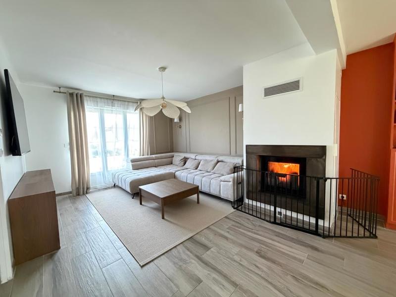 Maison - 152 m² - 6 pièces