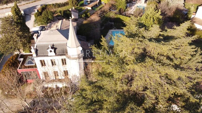 Villa - 180 m² - 7 pièces