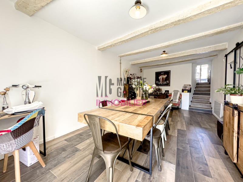 Maison - 182 m² - 7 pièces