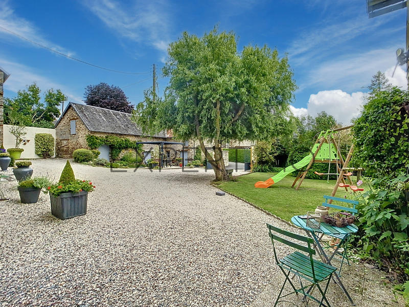 Maison - 159 m² - 7 pièces