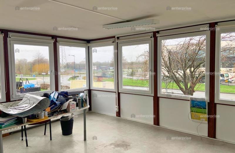 Local d'activité / Entrepôt - 3 232 m²