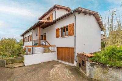 Maison - 160 m² - 5 pièces