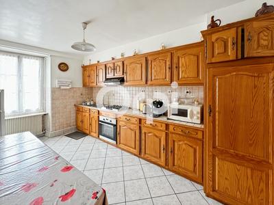 Maison - 95 m² - 4 pièces