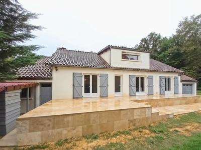 Maison - 125 m² - 5 pièces