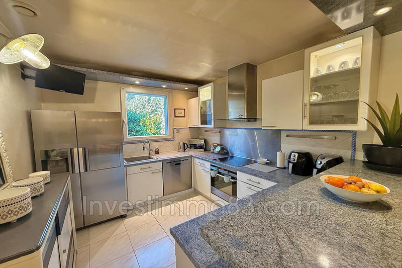 Villa - 230 m² - 7 pièces