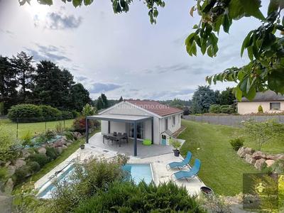 Maison - 117 m² - 6 pièces