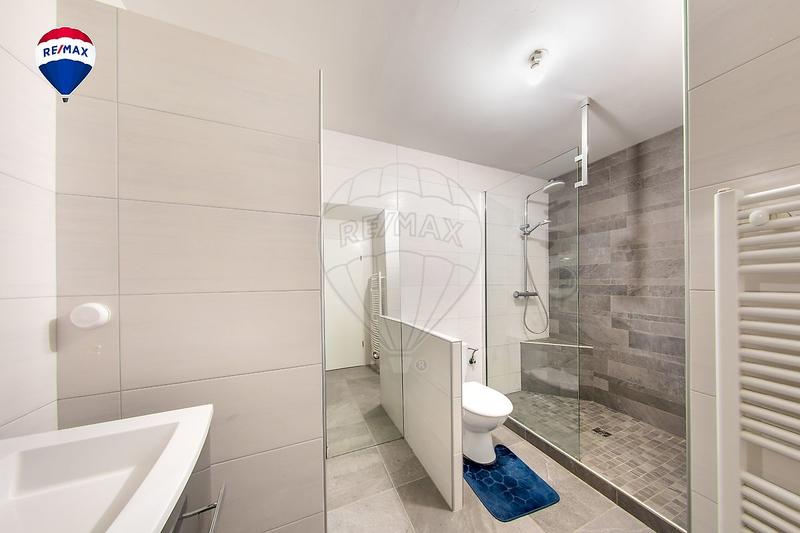 Appartement - 76 m² - 5 pièces