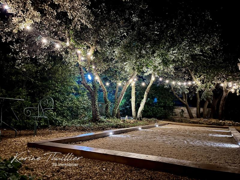 Maison en pierre - 247 m² - 7 pièces