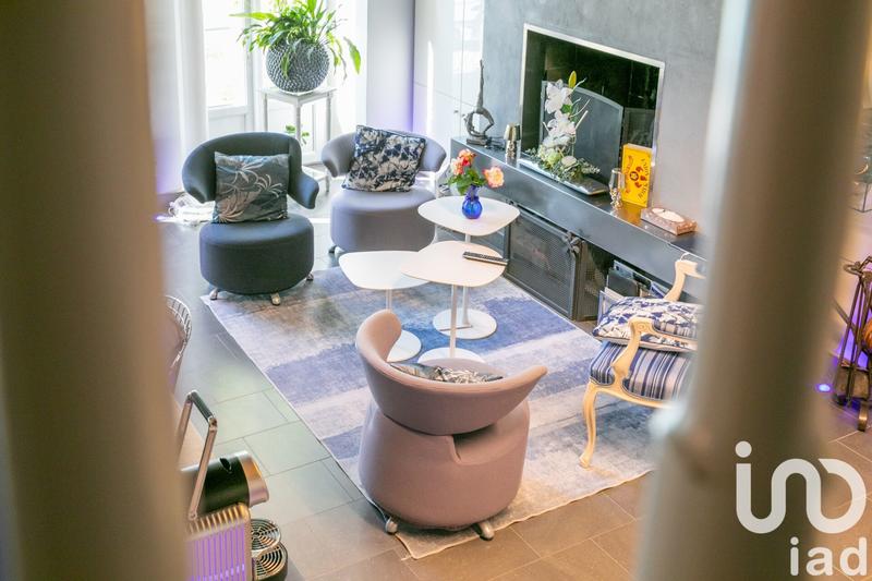 Maison de ville - 382 m² - 12 pièces