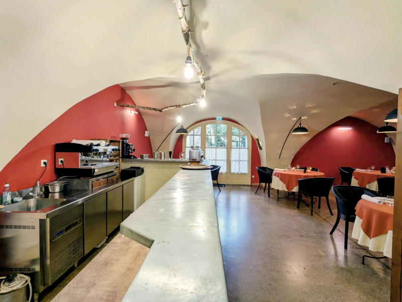 Fonds de commerce - Magasins - 183 m²