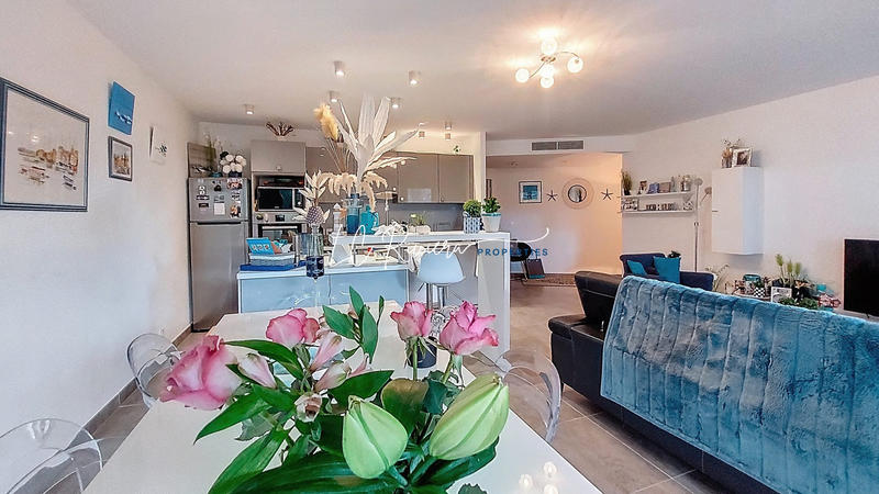 Appartement - 80 m² - 3 pièces