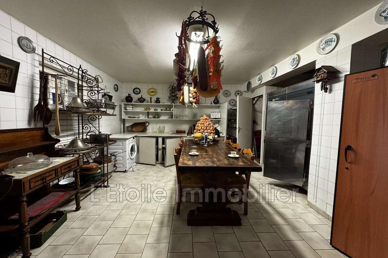 Maison - 169 m² - 10 pièces