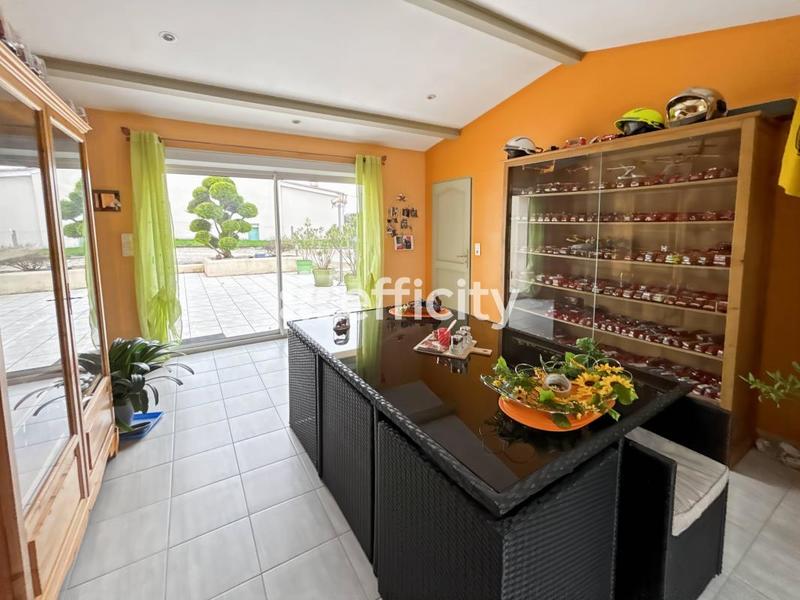 Maison - 140 m² - 6 pièces