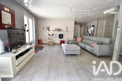 Maison - 98 m² - 4 pièces