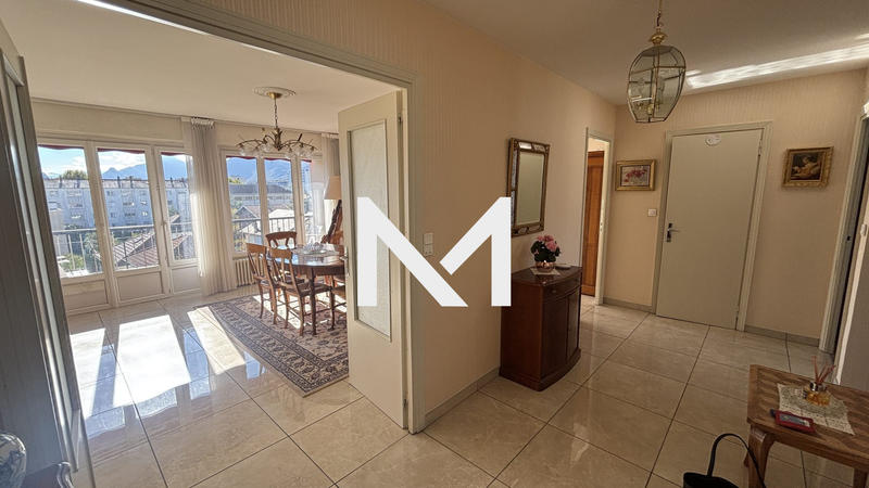 Appartement - 89 m² - 4 pièces