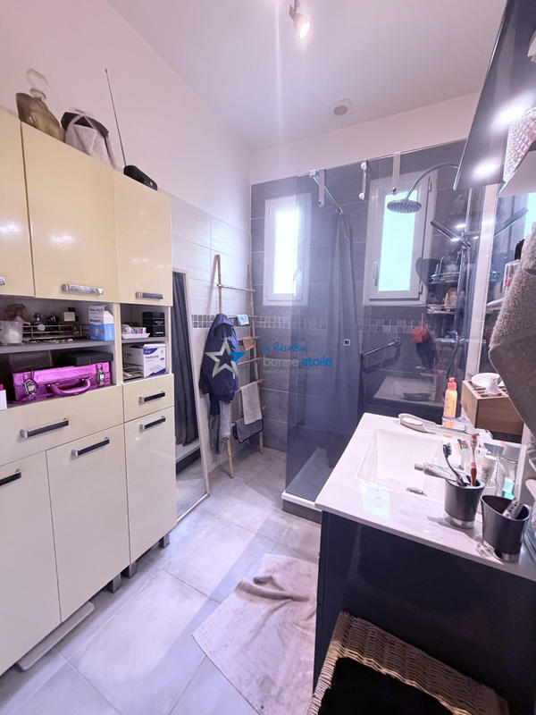 Villa - 217 m² - 5 pièces