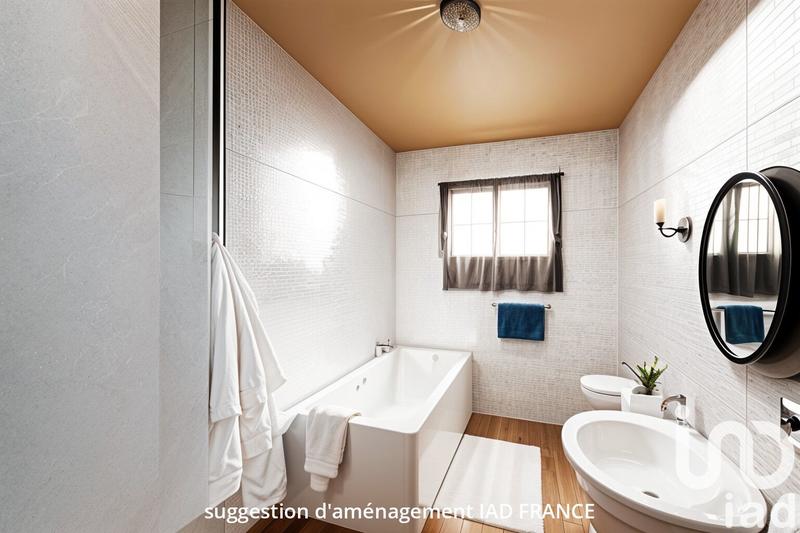 Maison - 232 m² - 8 pièces