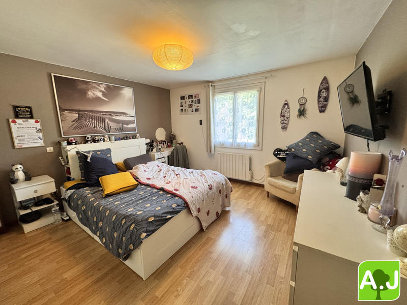 Maison - 110 m² - 6 pièces