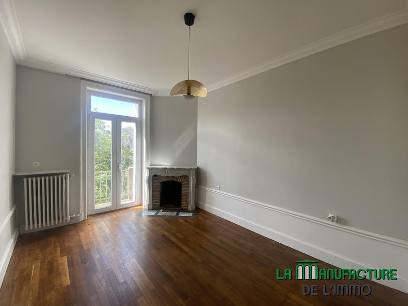 Appartement - 100 m² - 5 pièces