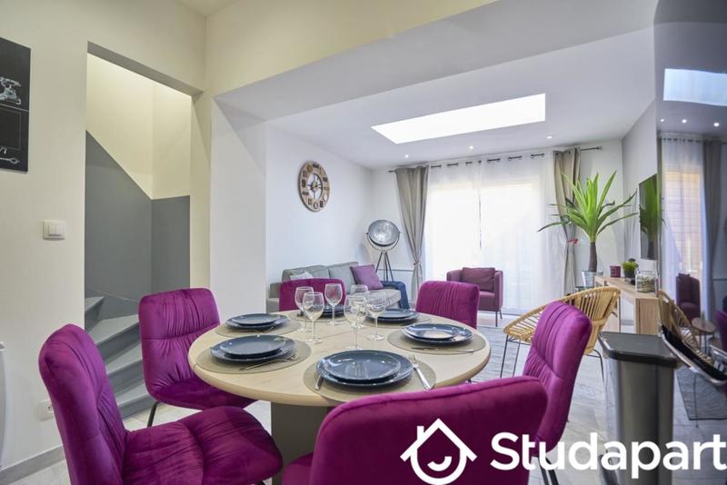 Chambre - 11 m² - 1 pièce