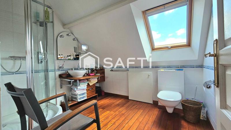 Maison - 183 m² - 8 pièces