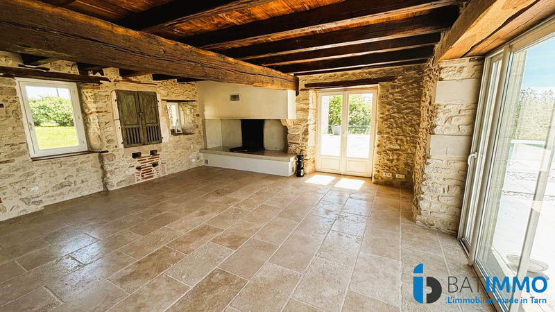 Maison - 308 m² - 8 pièces