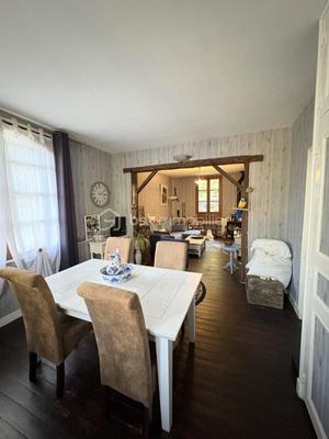 Maison de ville - 121 m² - 6 pièces