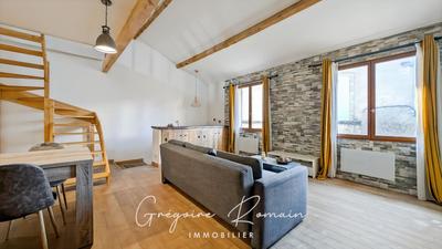 Appartement - 77 m² - 2 pièces