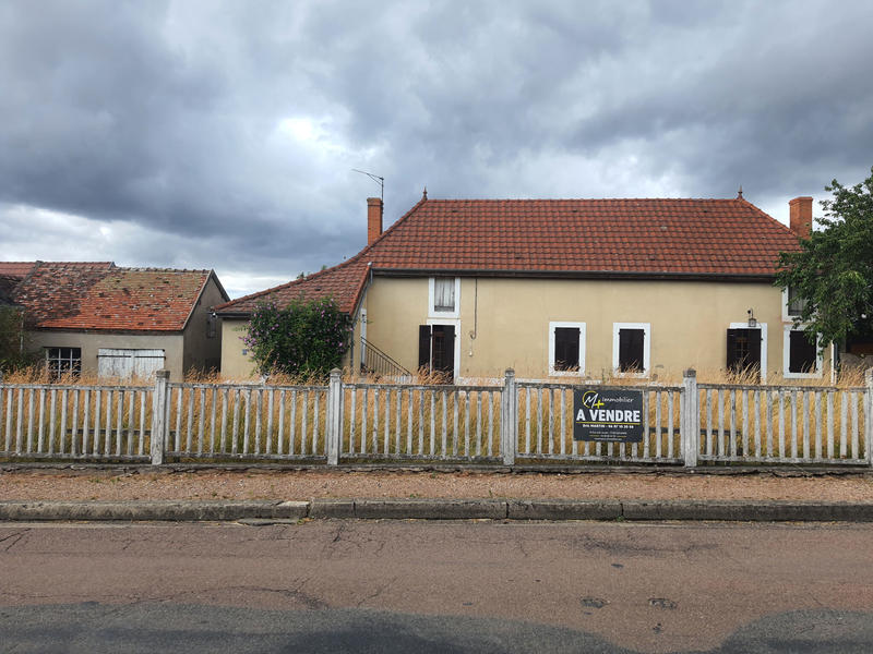 Maison de village - 90 m² - 6 pièces