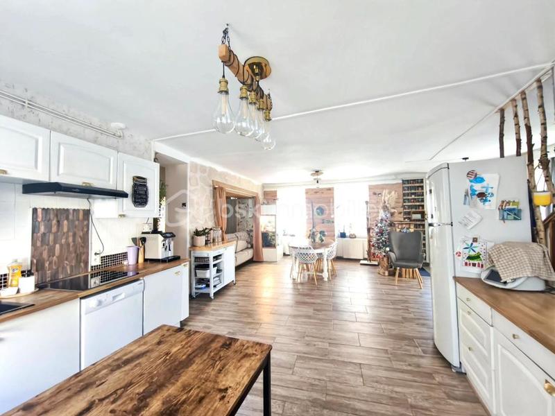 Maison en pierre - 230 m² - 9 pièces